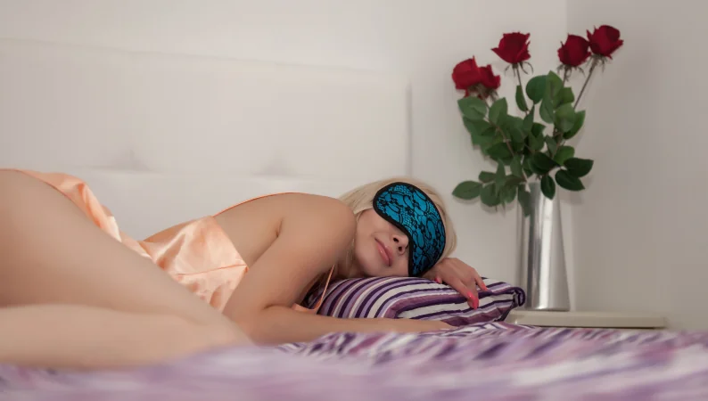 Suplementy na sen – kiedy brać melatoninę, CBD i Reishi?